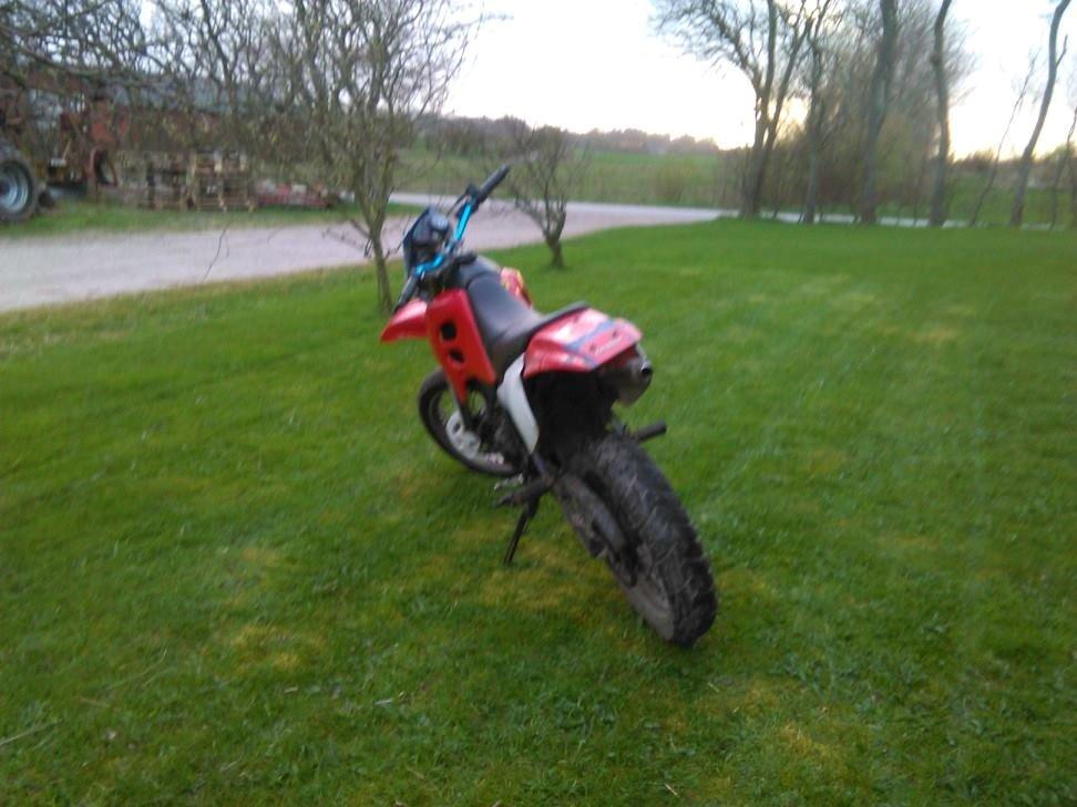 Suzuki Smx hugget op i dele billede 5