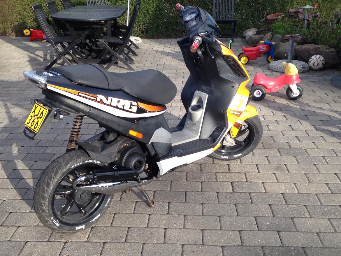 Piaggio NRG POWER DT HIPER 2 PRO - den dag idag D 18-04-14 billede 3