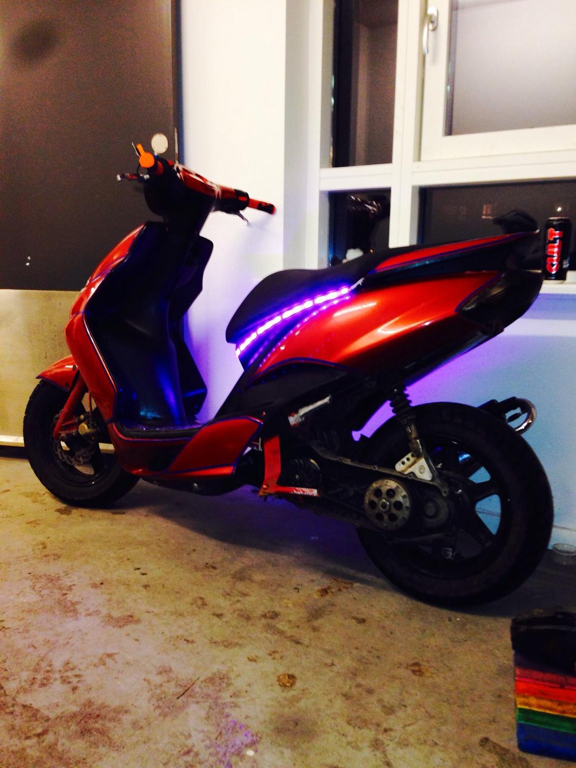 Yamaha jog R billede 1