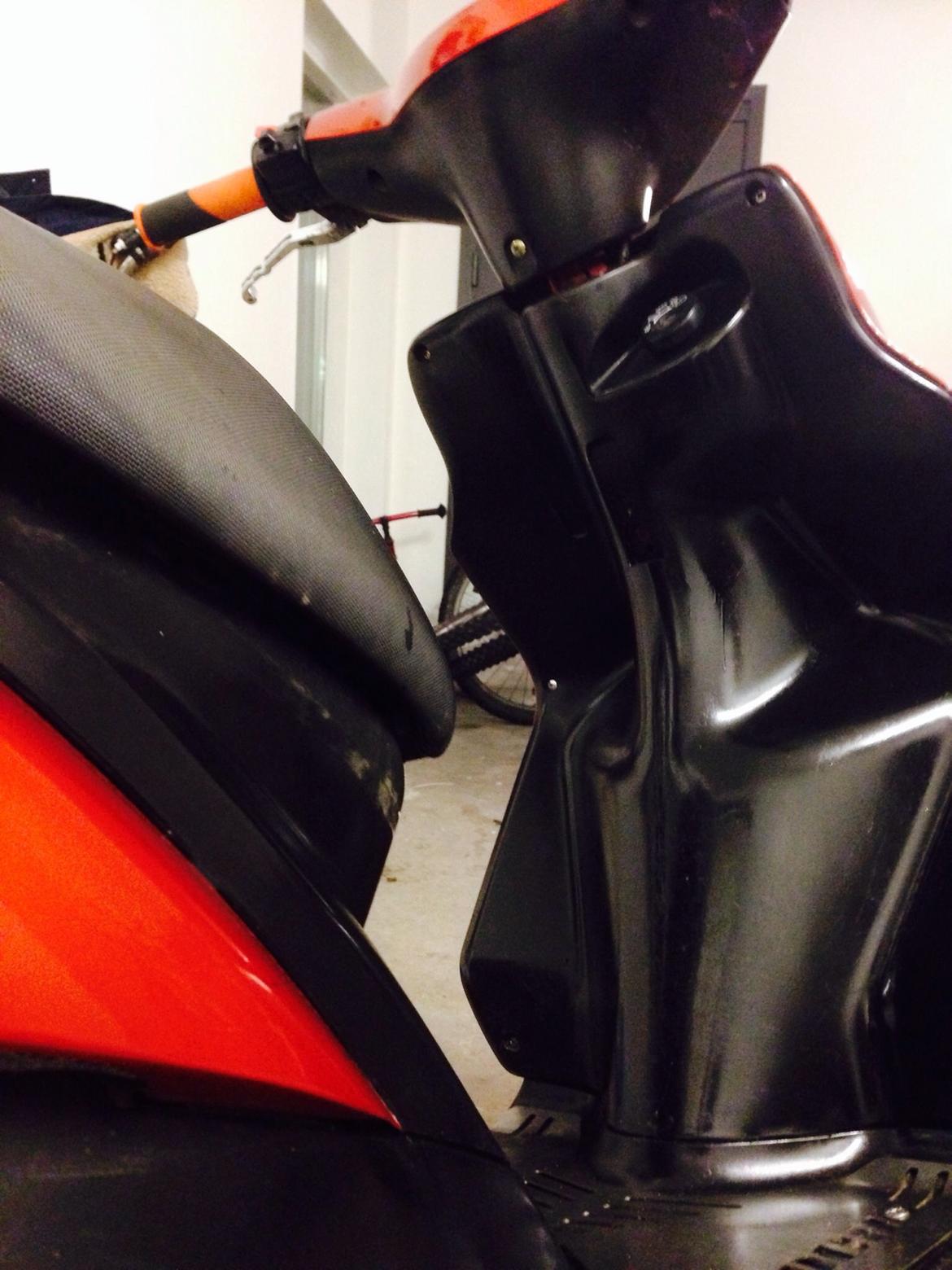 Yamaha jog R billede 4