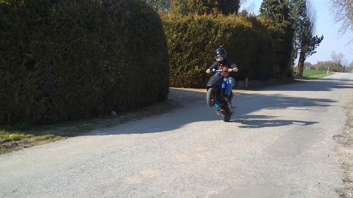 Yamaha Jog as R-setup "stjålet" af padderne ;'( - (under indstilling) billede 7