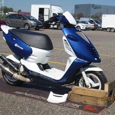 Aprilia Sonic LC TS T7