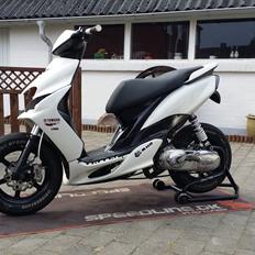 Yamaha Jog RR TeamSpeed