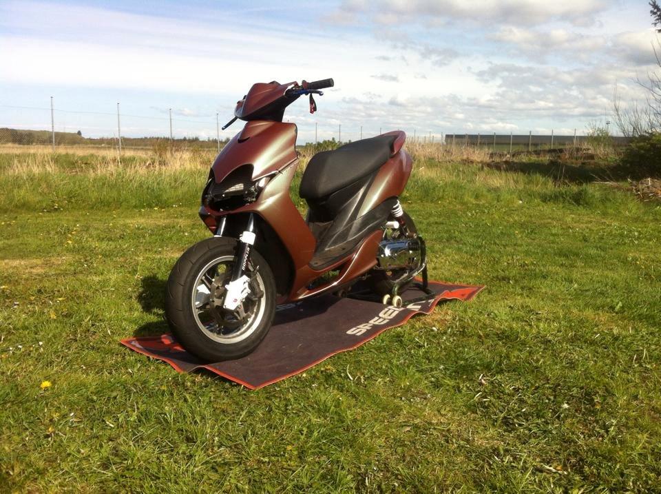 Yamaha Jog R LC SD BIG EVO 70cc. billede 1