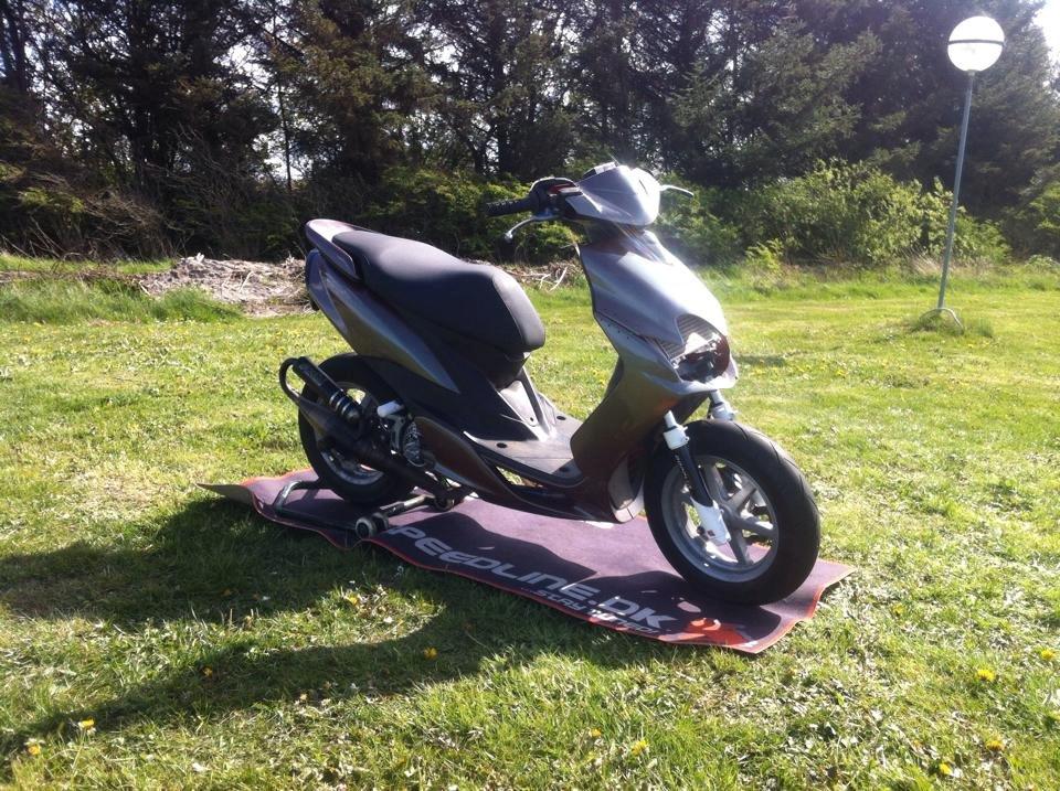 Yamaha Jog R LC SD BIG EVO 70cc. billede 2
