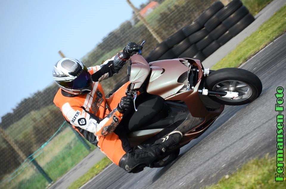 Yamaha Jog R LC SD BIG EVO 70cc. billede 11