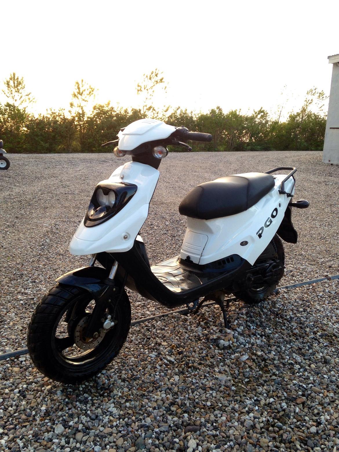 PGO Hot 50 - "Hvid 2011" billede 1