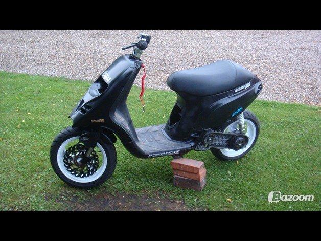 Piaggio typhoon mhr team replica  billede 2