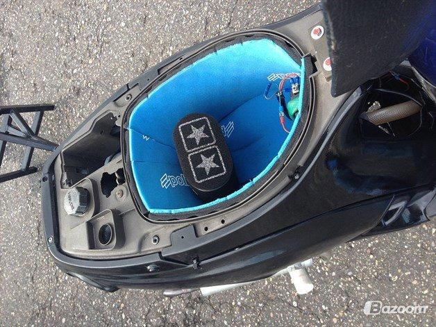 Piaggio typhoon mhr team replica  billede 3