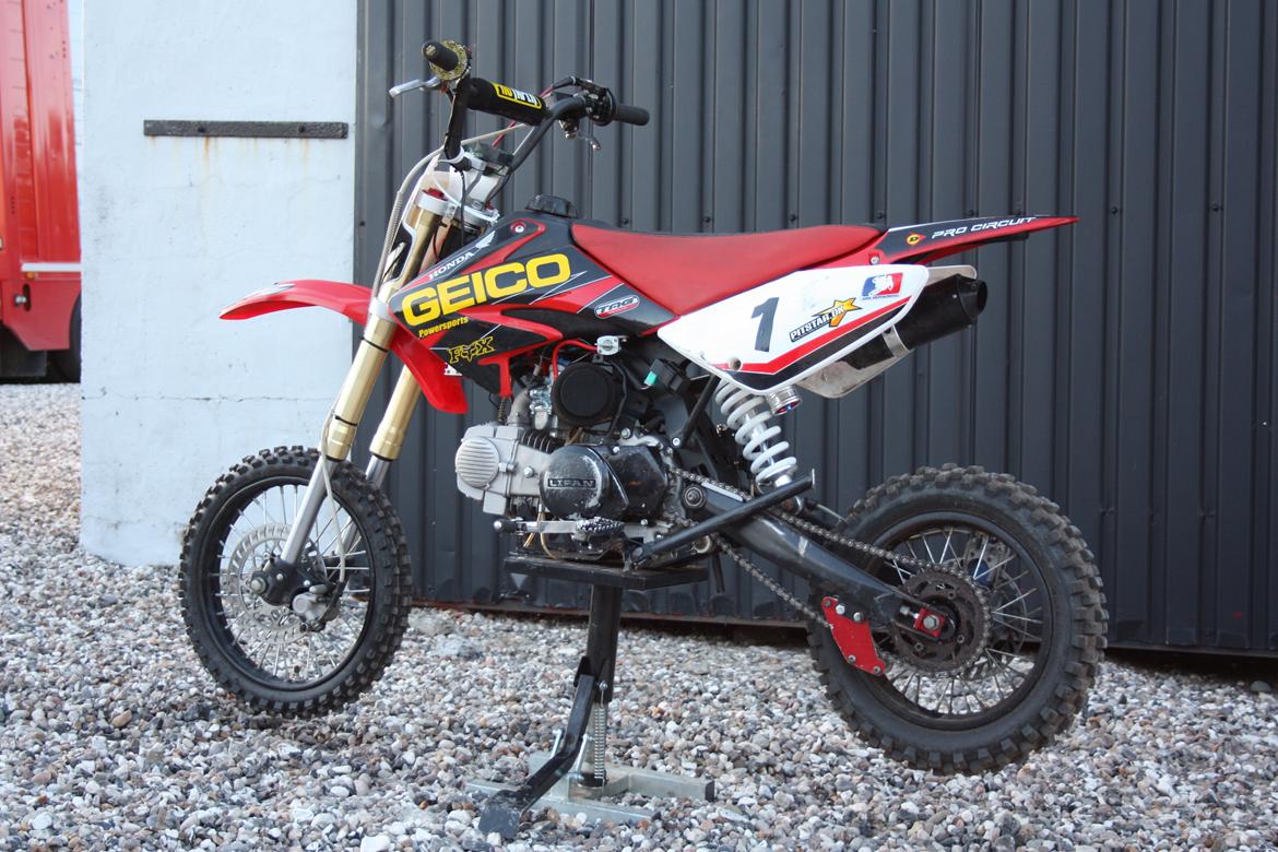 Pitstar Stomp YX 140 cc CFR 70 billede 2