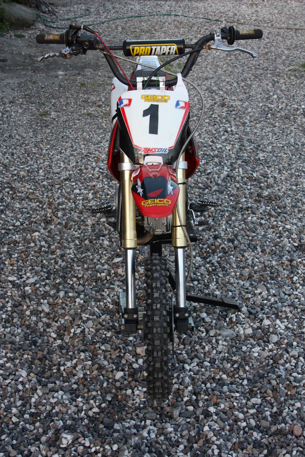 Pitstar Stomp YX 140 cc CFR 70 billede 6