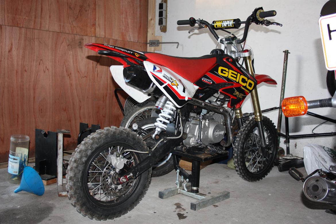 Pitstar Stomp YX 140 cc CFR 70 billede 23