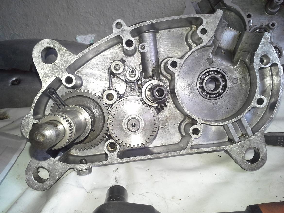 Veteraner Diesella Special Standard 70 (SOLGT) - Så er indholdet i motorblokken samlet igen :) billede 12