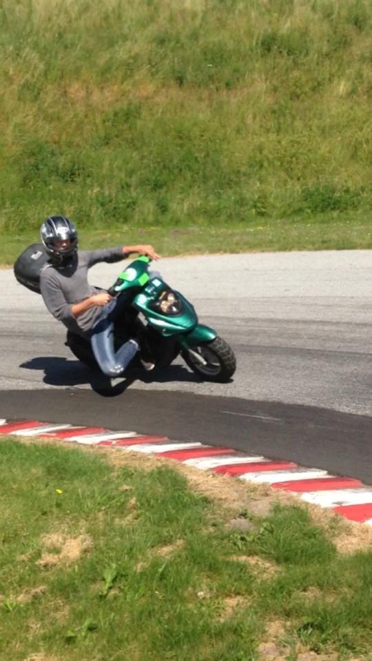 PGO Hot 50 (Den grøøøn) - Skærbæk gokart bane uuuhhh det ka den li :D billede 22