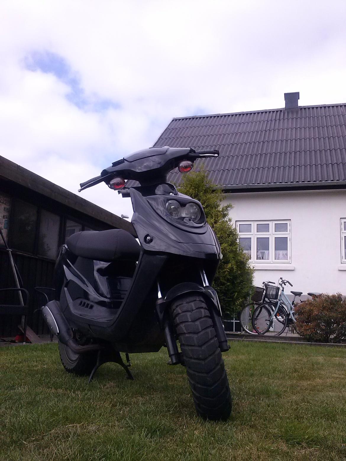 PGO Hot 50 billede 1