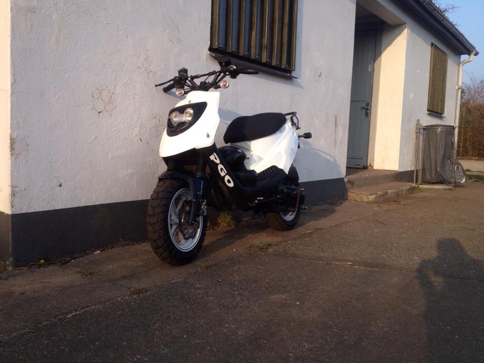 PGO Hot 50 Naked billede 3