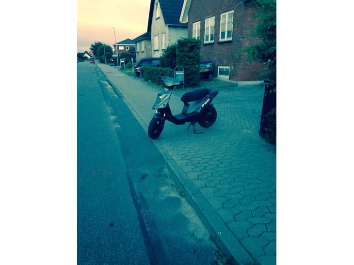 {{currentPhoto.altText}} billede {{currentPhoto.number}}