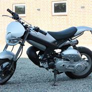 Suzuki Street Magic [solgt]