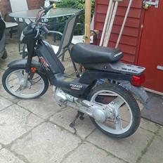 Peugeot FOX for speedake og havefræser