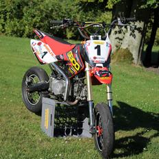 Pitstar Stomp YX 140 cc CFR 70 