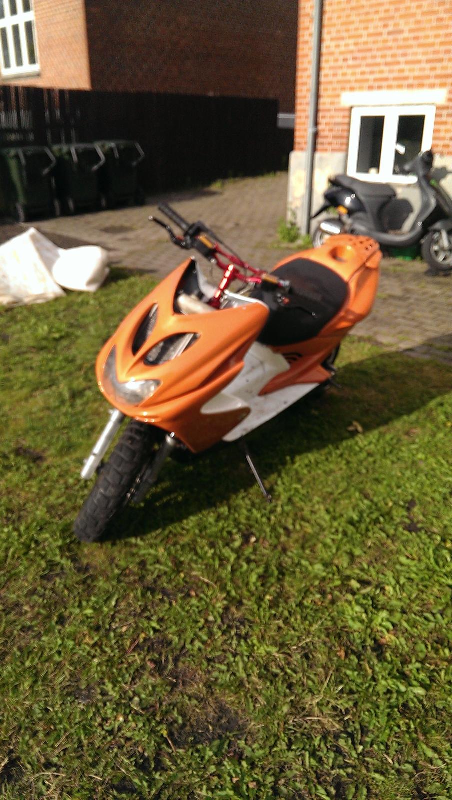 Yamaha aerox BB77 lc dd billede 1