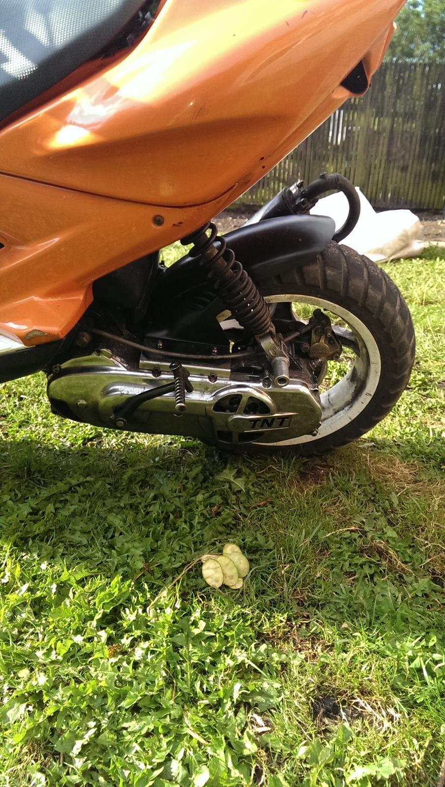 Yamaha aerox BB77 lc dd billede 9