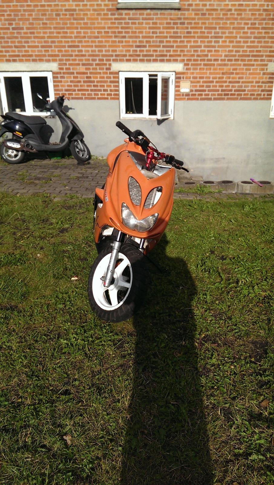 Yamaha aerox BB77 lc dd billede 11