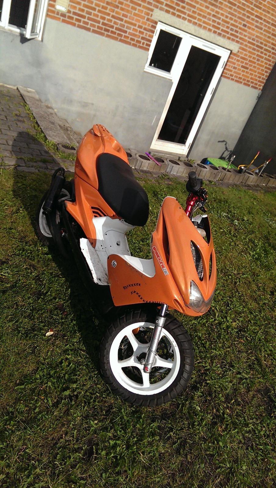 Yamaha aerox BB77 lc dd billede 15