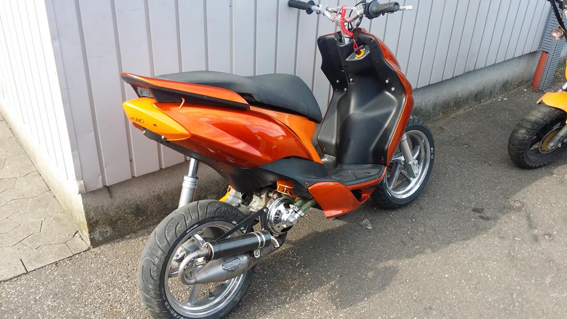 Yamaha jog r  billede 25