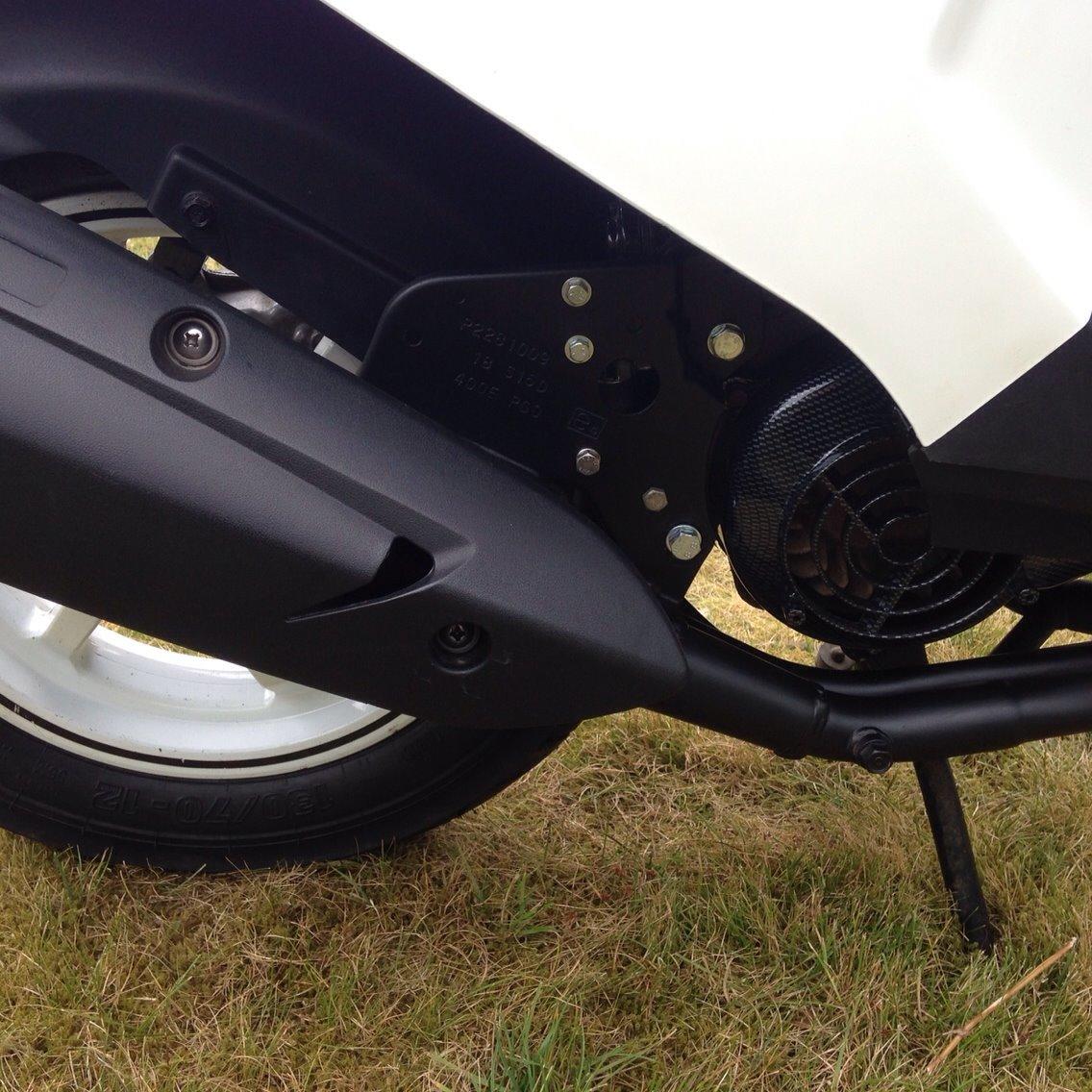 PGO Hot 50 Naked billede 11