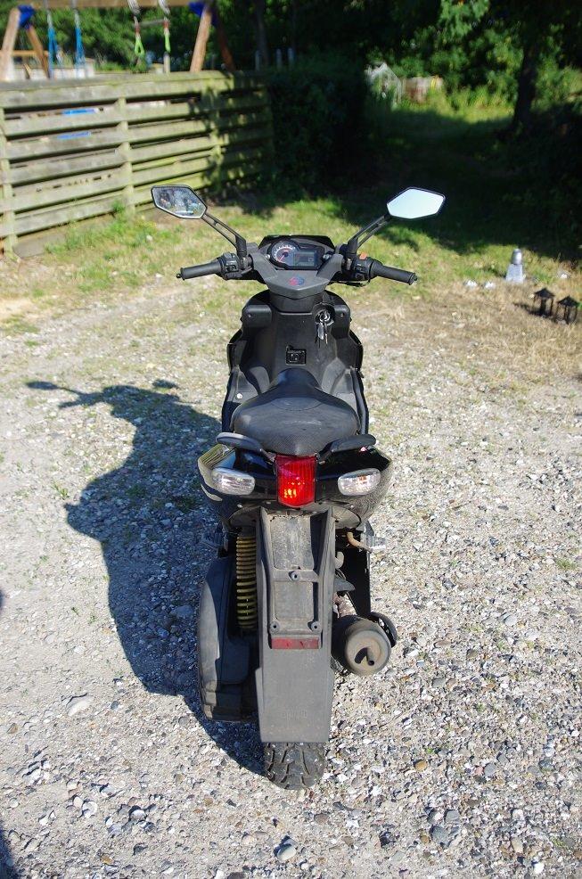 Aprilia SR 50 R Factory billede 9