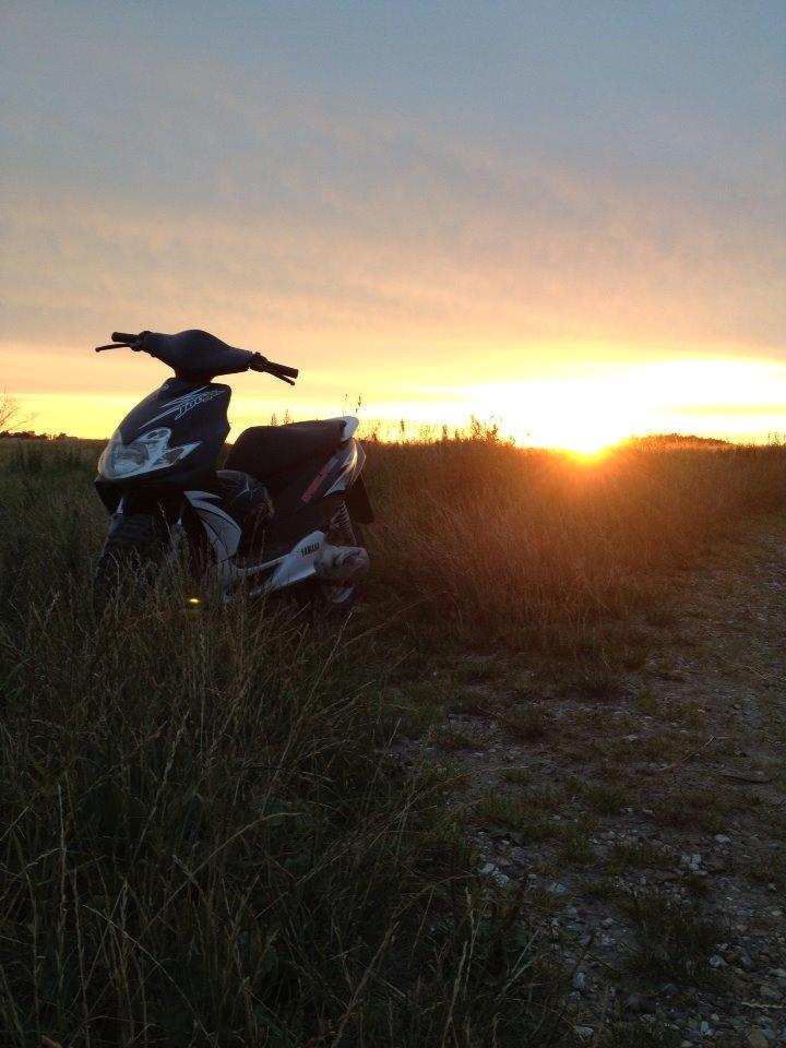 Yamaha Jog R - Med solnedgangen i ryggen! :) billede 8