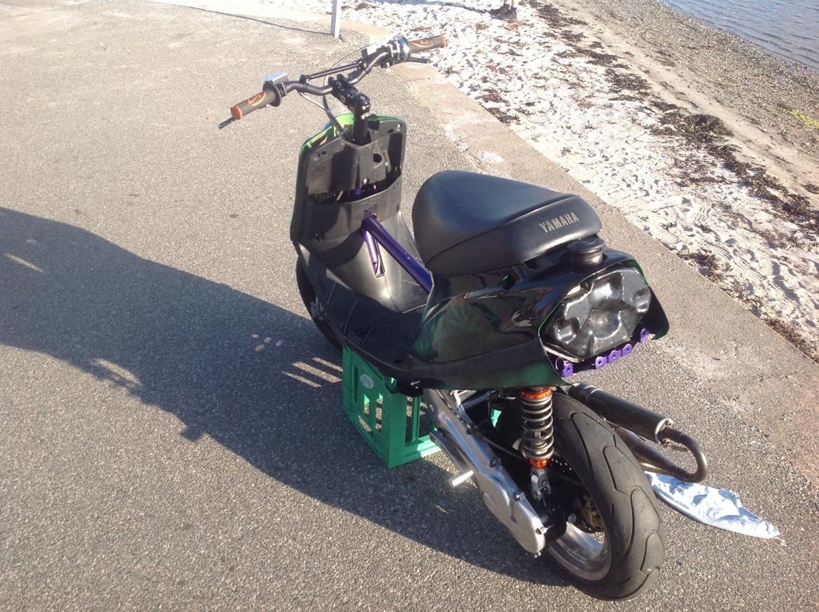 Yamaha Jogrox ''Dont drink and drive smoke and fly'' billede 12