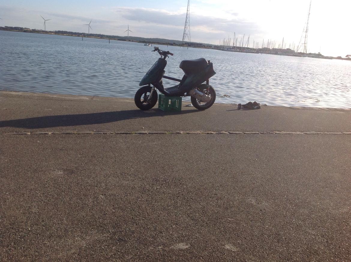 Yamaha Jogrox ''Dont drink and drive smoke and fly'' billede 13