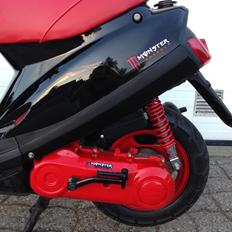 Yamaha Jog As red monster edition