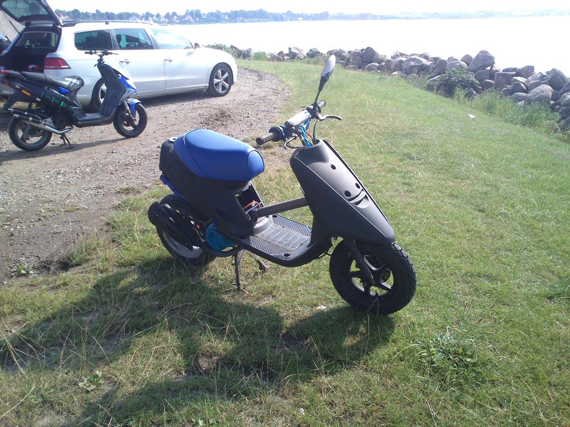 Yamaha Jog as R-setup "stjålet" af padderne ;'( - Taget af Panserne under ny lillebæltsbro billede 6