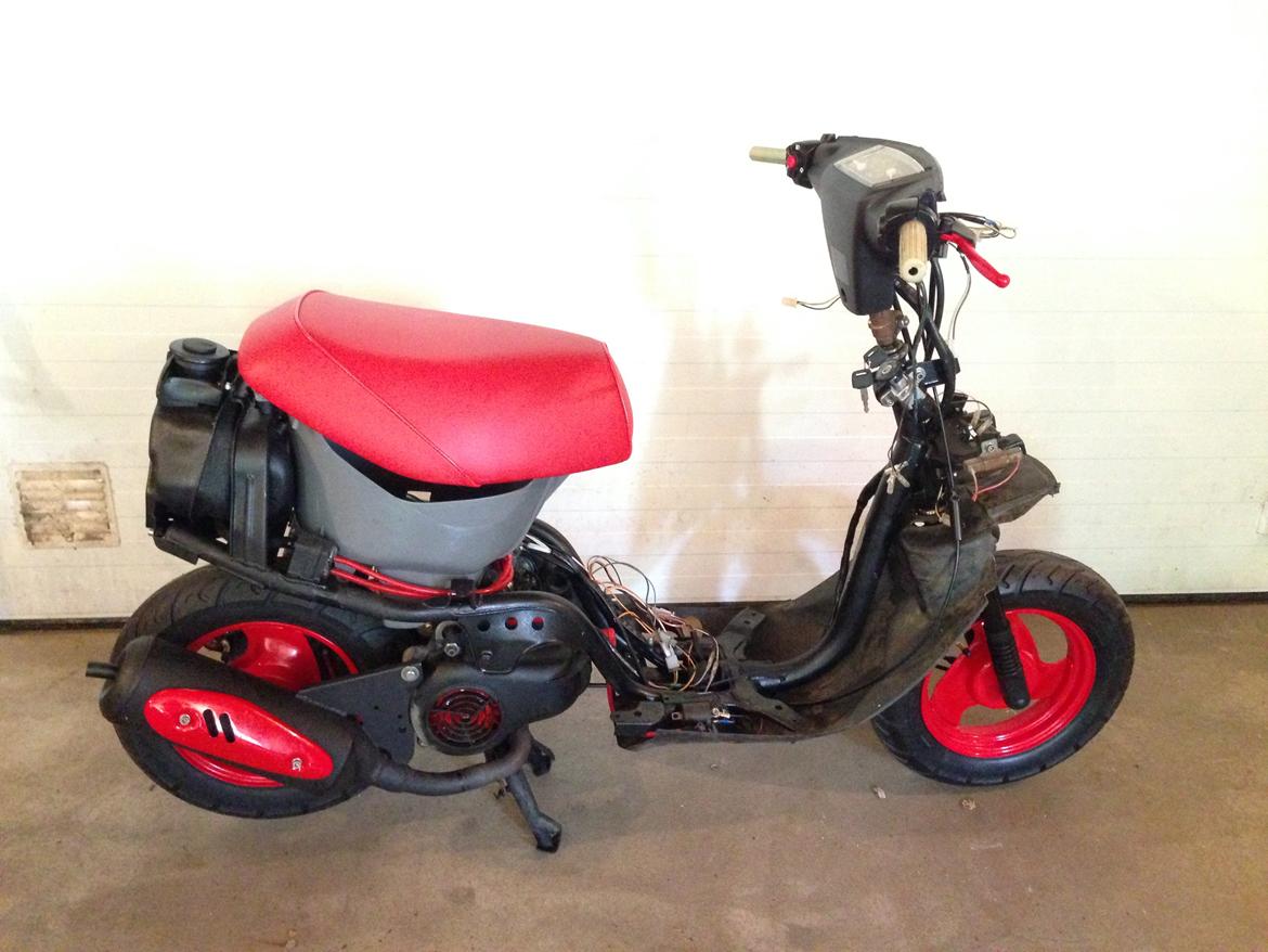 Yamaha Jog As red monster edition billede 13