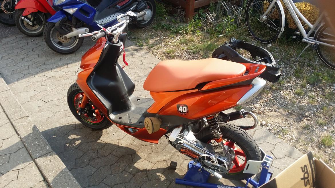 Yamaha jog r  billede 2