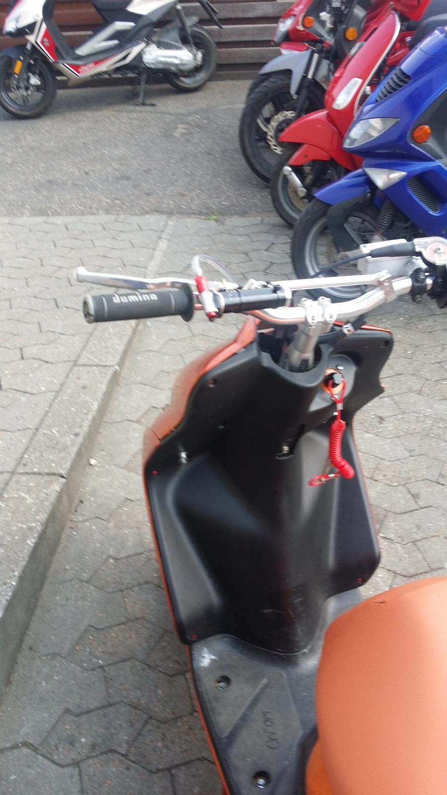 Yamaha jog r  billede 11