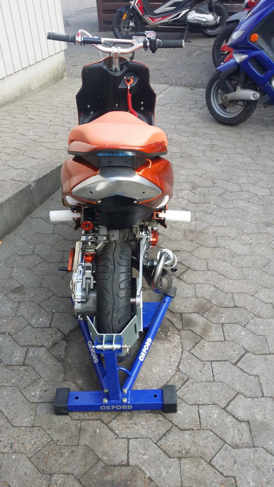 Yamaha jog r  billede 10