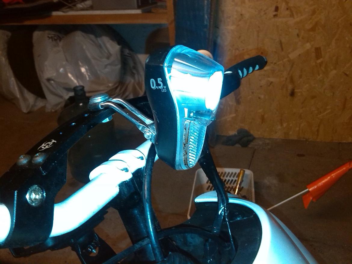 PGO Black/White Magic billede 8