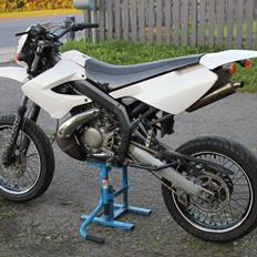 Derbi Senda SM Xtreme 50 - LC DD *Standart*