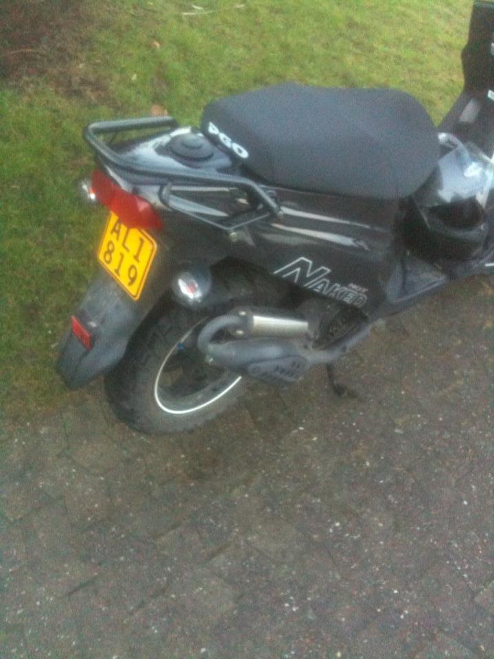 PGO hot naked billede 2