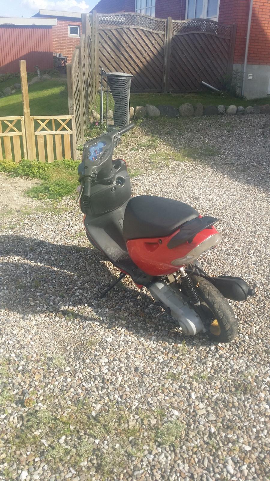 Aprilia Sonic Gp (Red Lion) billede 7