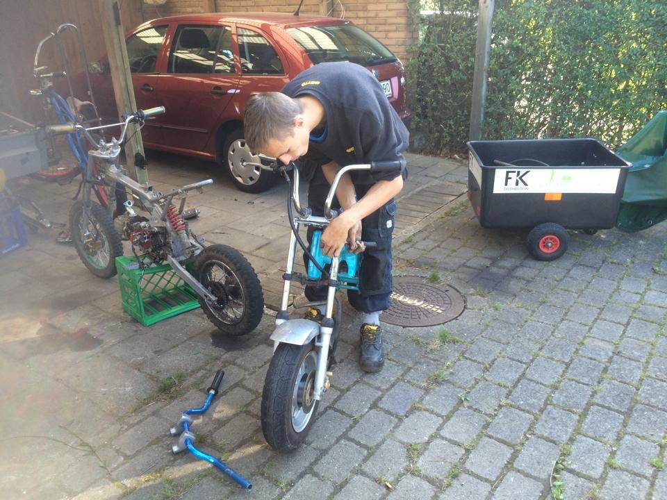 Skyteam Dax Med Crosser-Motor - det gamle styr skulle af efter det gik i stykker billede 7