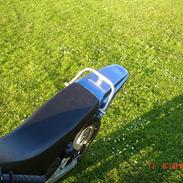 Suzuki RMX (under kniven)