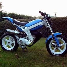 Suzuki Street Magic .^Solgt^.