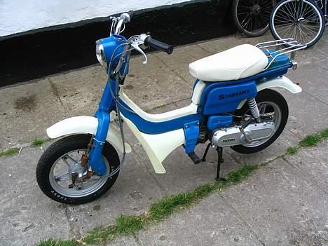 Suzuki Fz50 - Som den så ud da jeg købte den.. næsten da;) billede 3