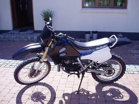 Suzuki rmx ( Solgt ) billede 2