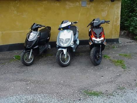 PGO Dr.Big (Solgt) - Det er så lederne i teamet. (har også en Aprillia Habana så jeg passer ind) billede 9